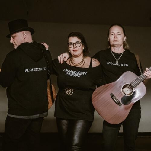 Sentenced sanoin, kuvin ja sävelin